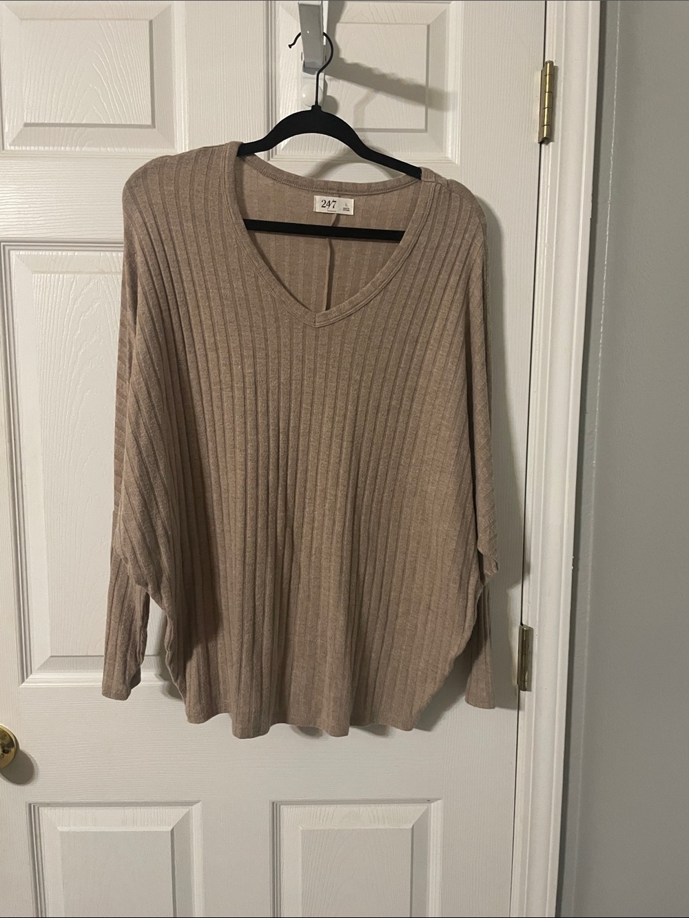 Cozy Ribbed V-Neck Sweater Top - 29\/7
